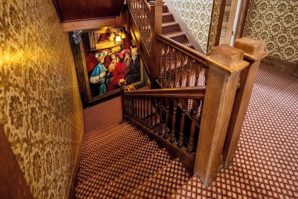 Virginian Hotel photo 37