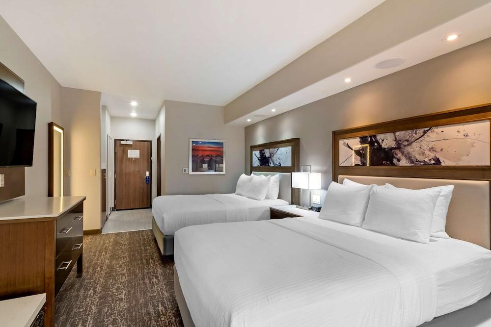 Best Western Premier Liberty Inn & Suites photo 15