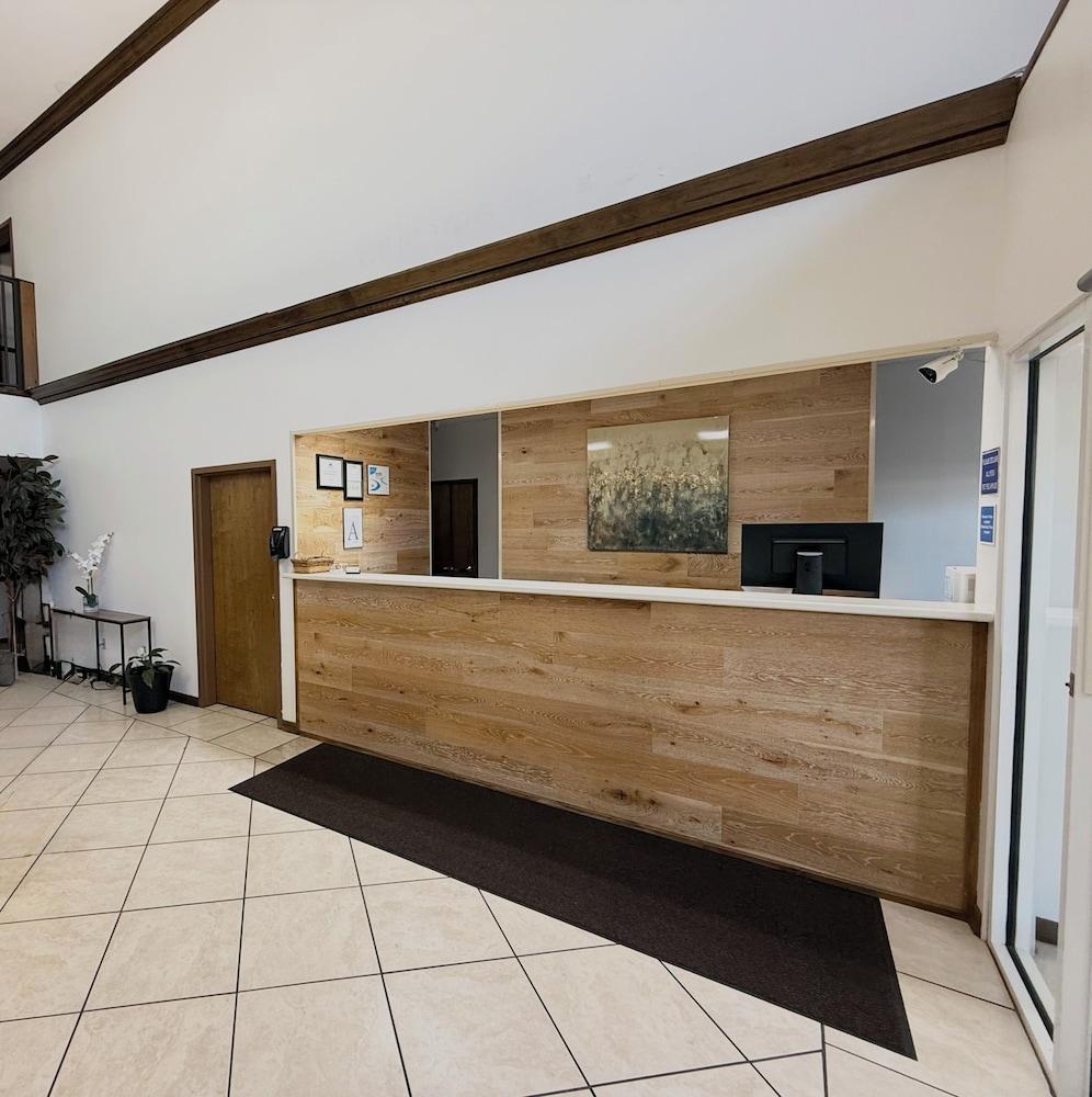 Americas Best Value Inn Wiggins photo 3