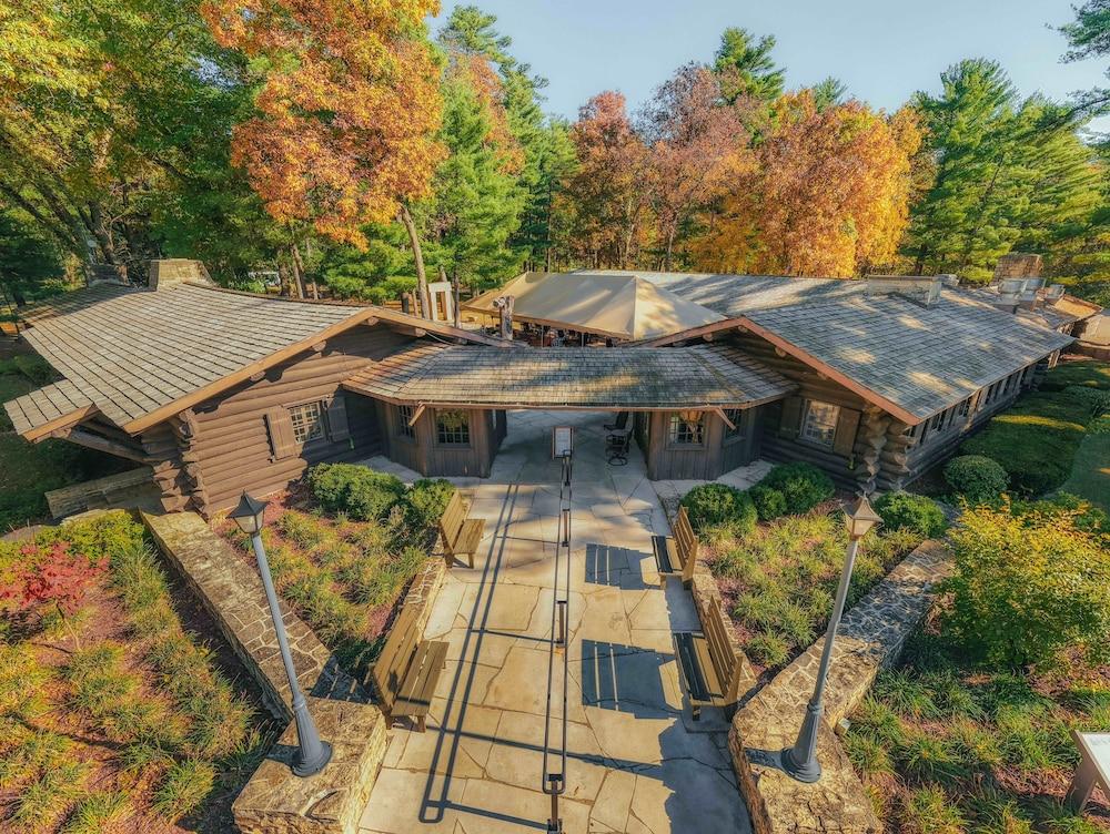 White Pines Lodge photo 25
