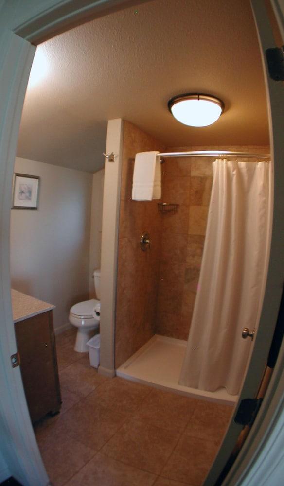 Lucia Lodge photo 17