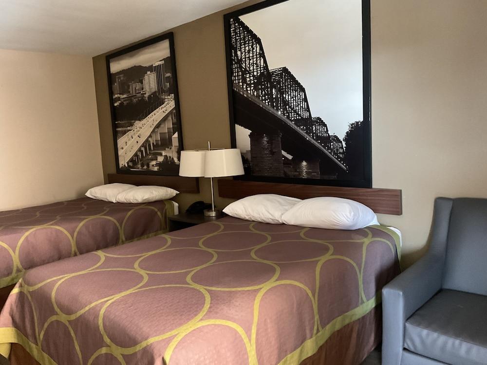 Super 8 by Wyndham Chattanooga/East Ridge photo 10