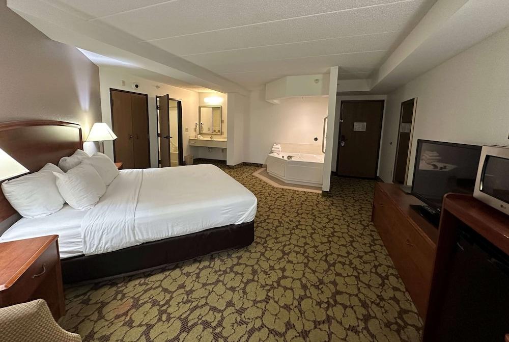 AmericInn by Wyndham Appleton North/Little Chute photo 22