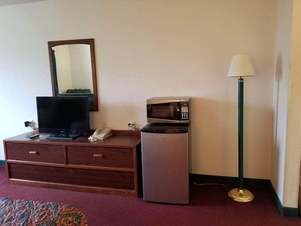 Bilmar Inn & Suites by Hotel O Hwy 77 photo 75