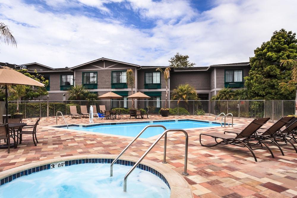 Holiday Inn Express & Suites Carpinteria by IHG photo 18