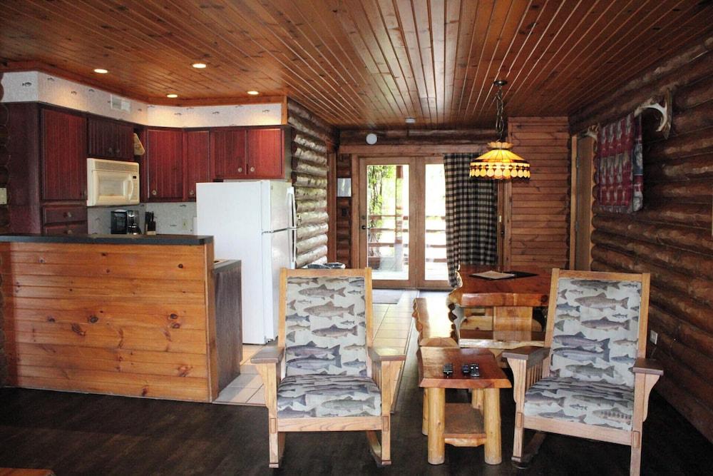 Cedar Lodge and Settlement photo 88