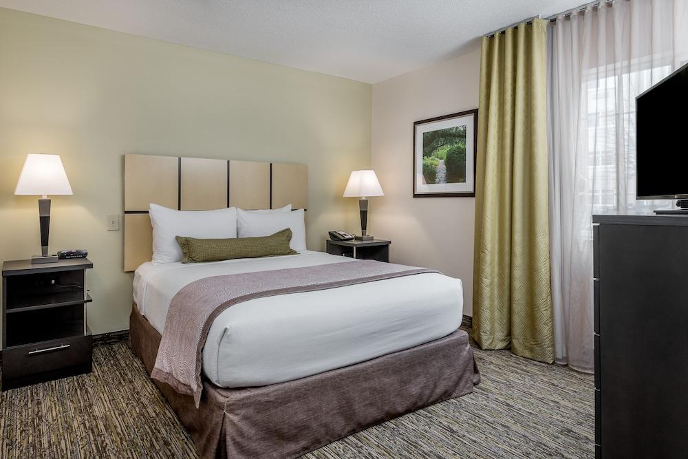 Candlewood Suites Washington Dulles Sterling by IHG photo 10