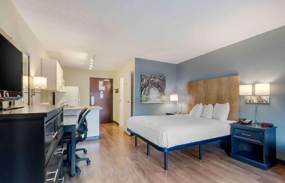 Extended Stay America Select Suites - Charlotte - Tyvola Rd. photo 7