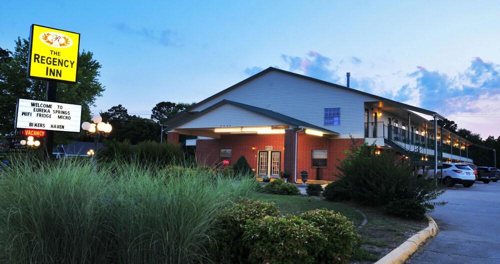 The Regency Inn photo 6