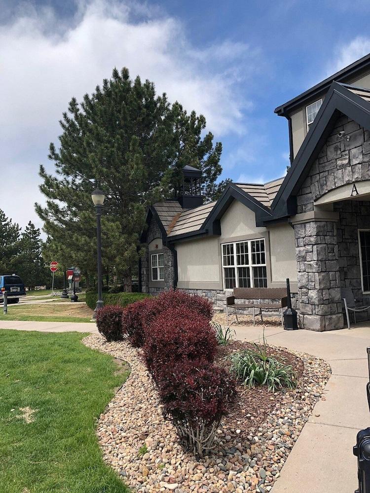 Ville 7877 — hotel in Englewood