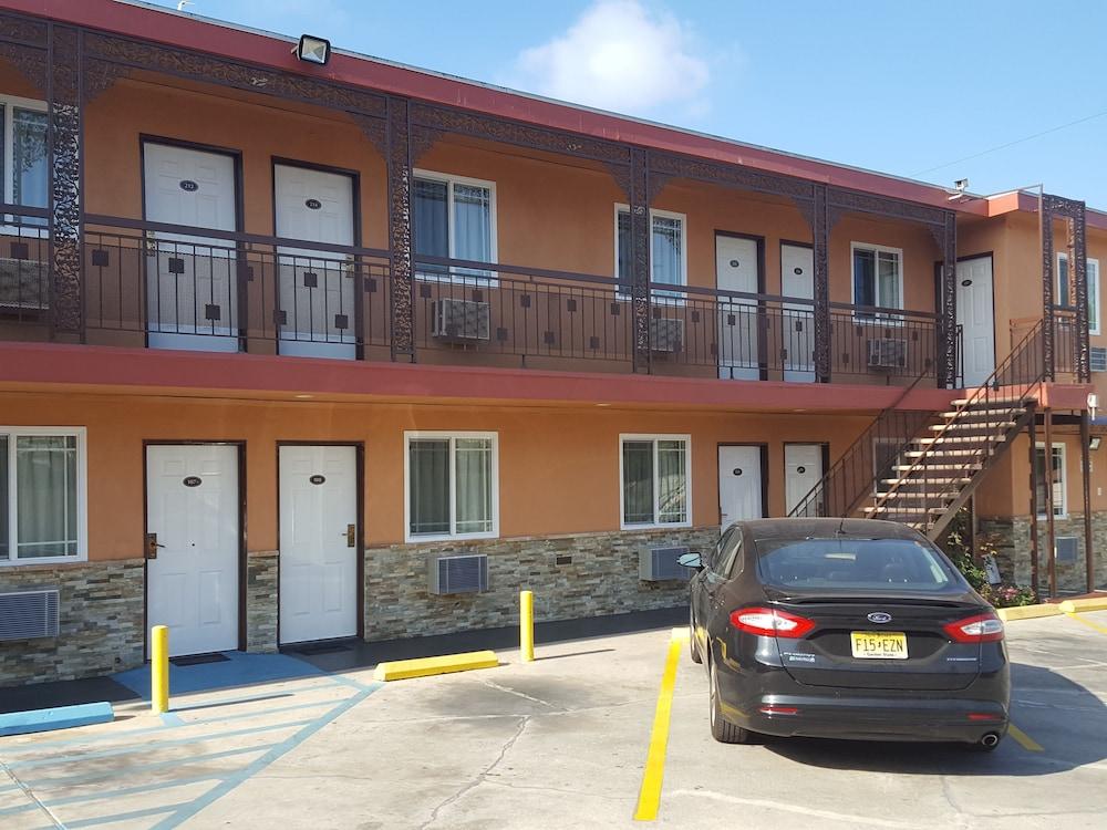 Travel Inn Motel photo 30