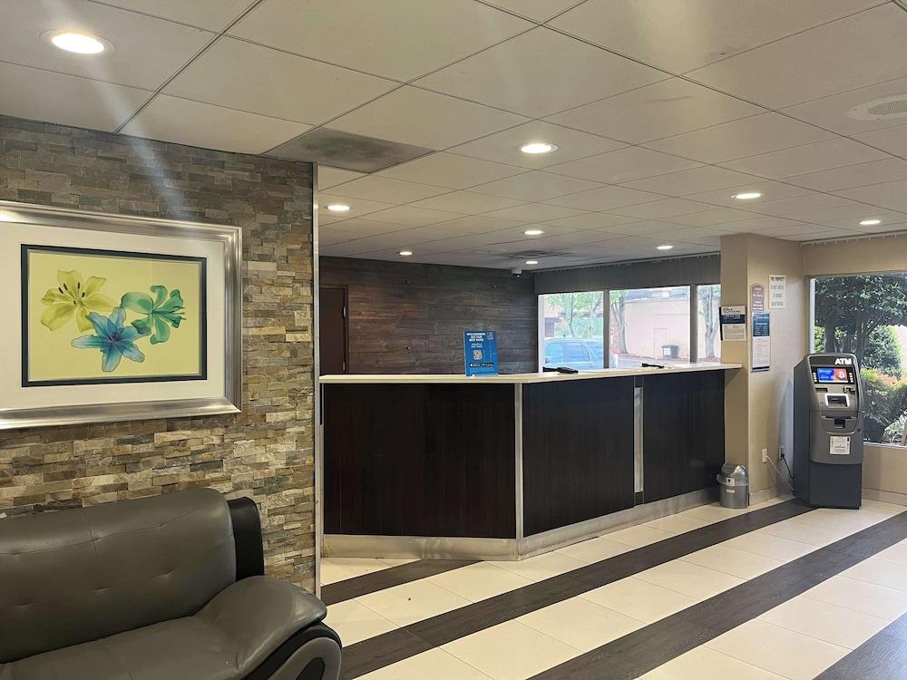 Studio 6 Charlotte, NC – Airport South photo 4