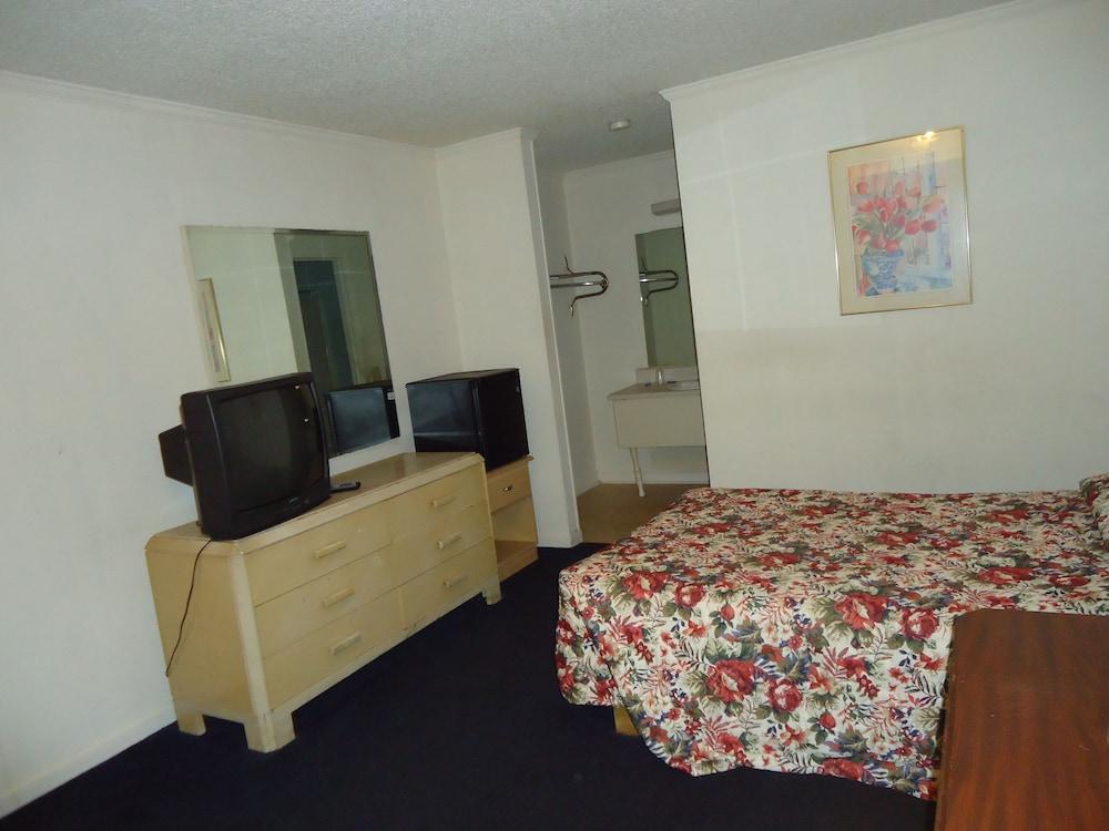American Inn Motel photo 13