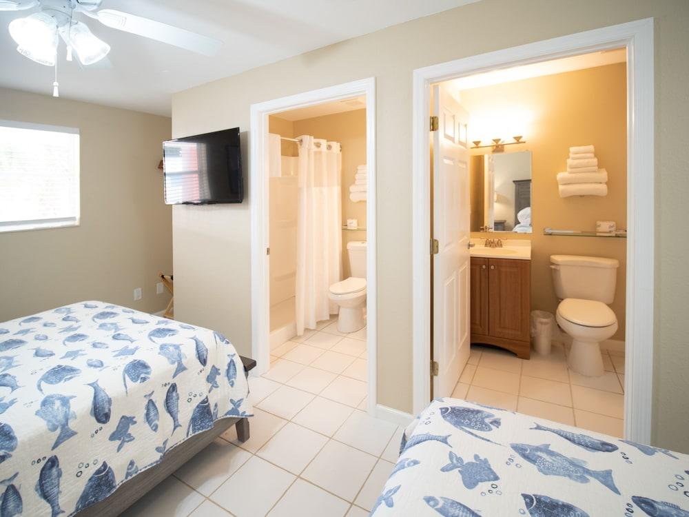 Caribbean Shores Waterfront Resort photo 16