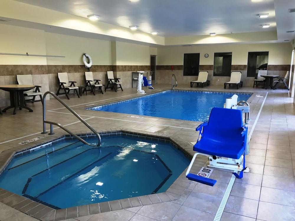 Comfort Inn & Suites Porter near Indiana Dunes photo 21