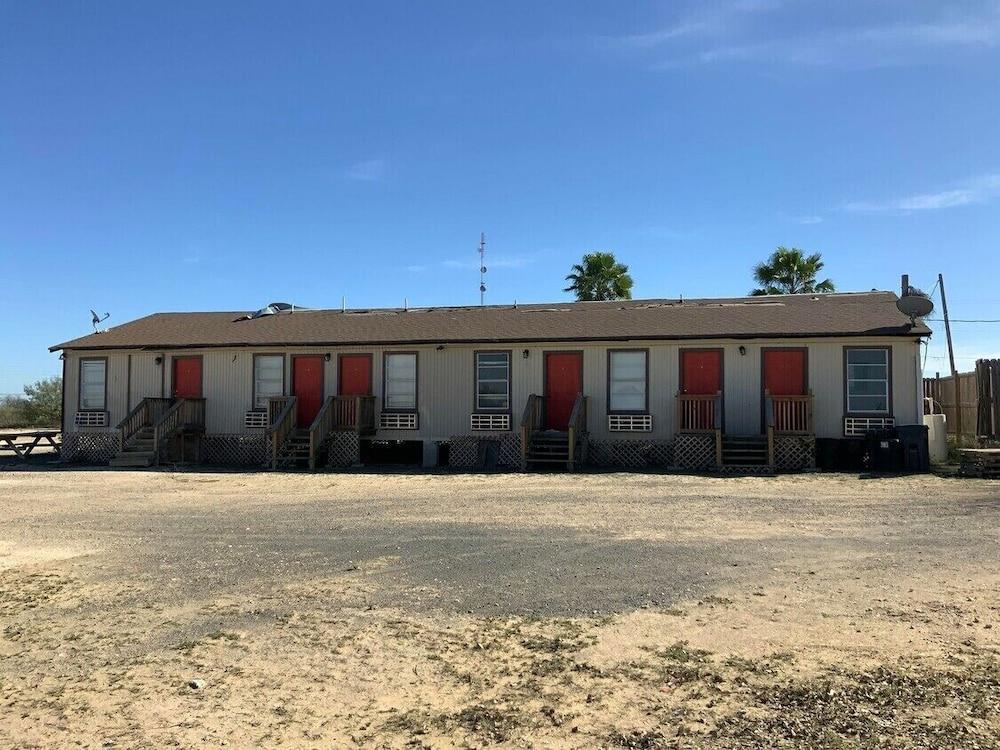 Extended Stay of Carrizo Springs photo 6