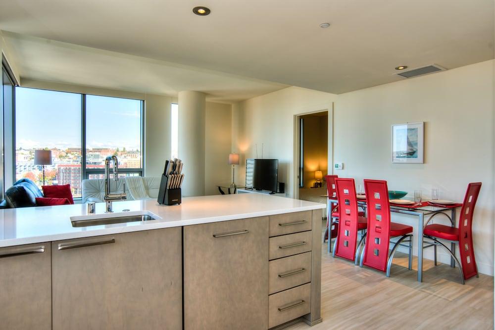 Furnished Apartments on Pine Street photo 16