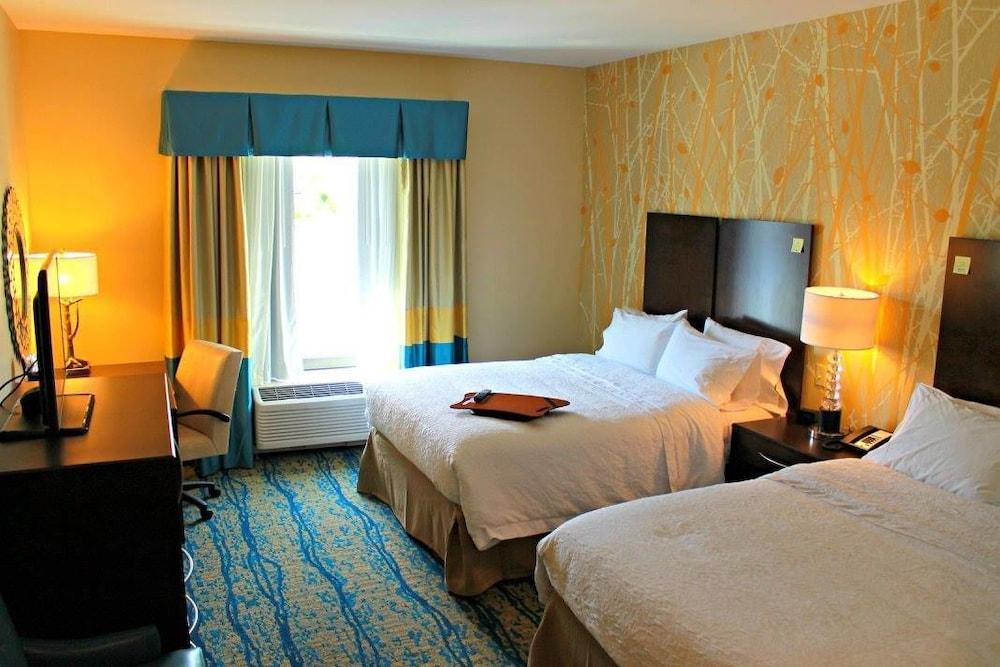 Hampton Inn & Suites Stroudsburg Pocono Mountains photo 8