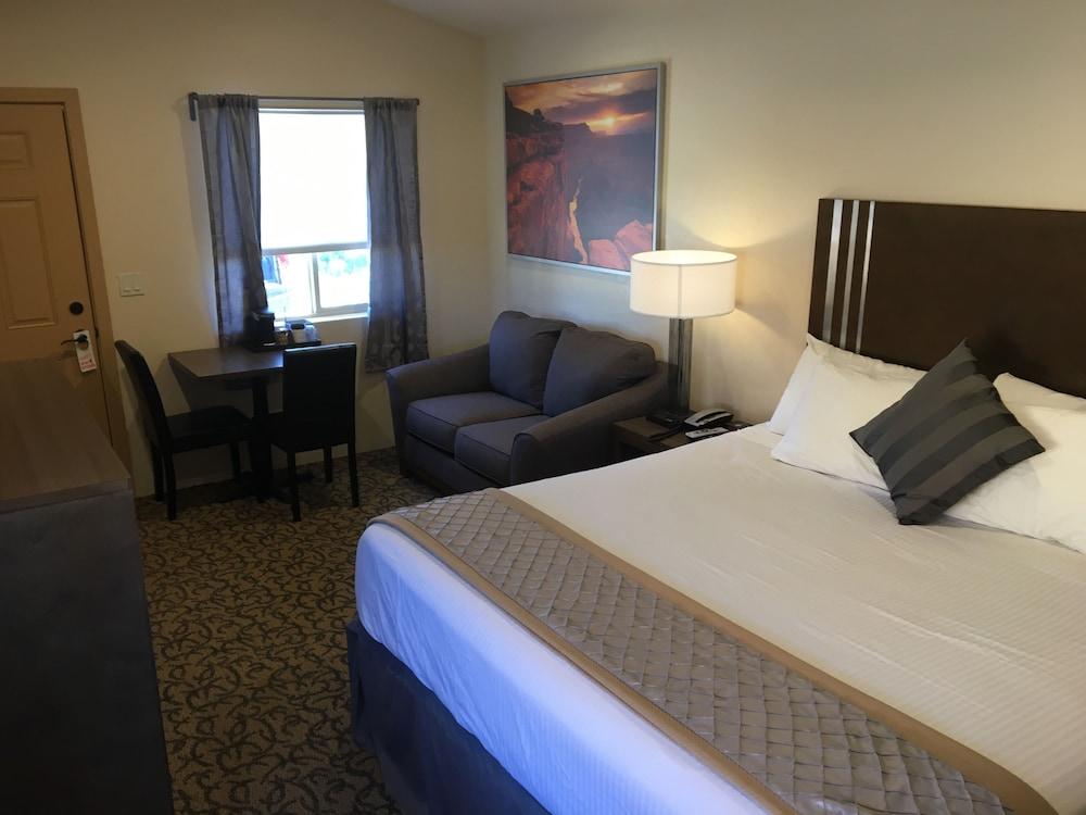 Mountain Ridge Cabins and Lodging photo 62