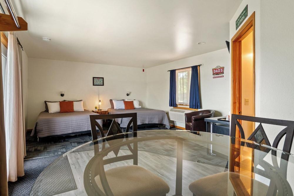 Fife Lake Lodge photo 18
