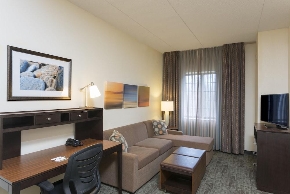 Staybridge Suites Chicago-Oakbrook Terrace by IHG photo 15