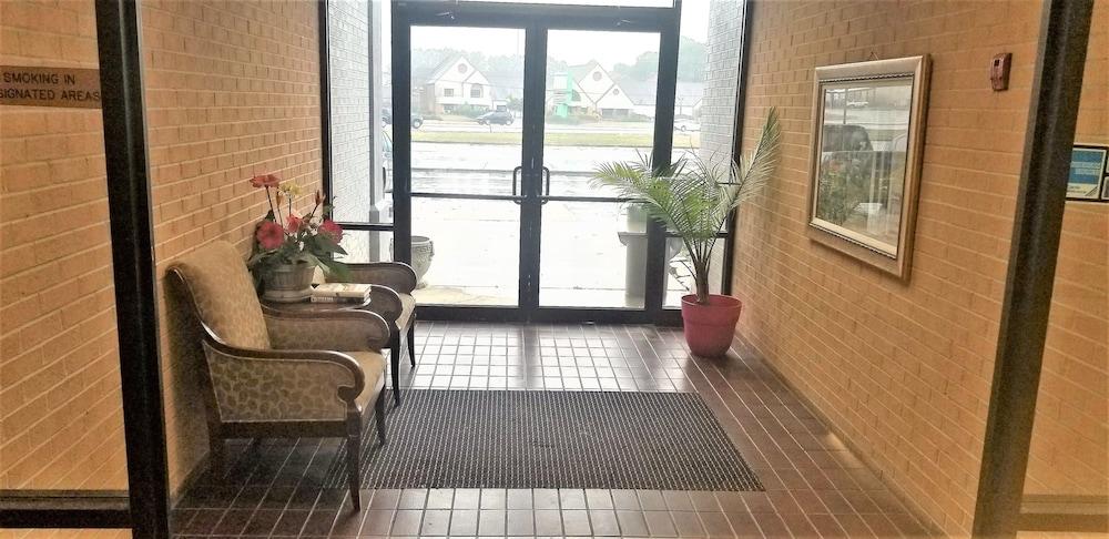 Madison Inn and Suites photo 33
