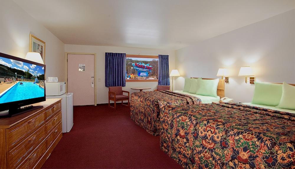 Shamrock Motel photo 30