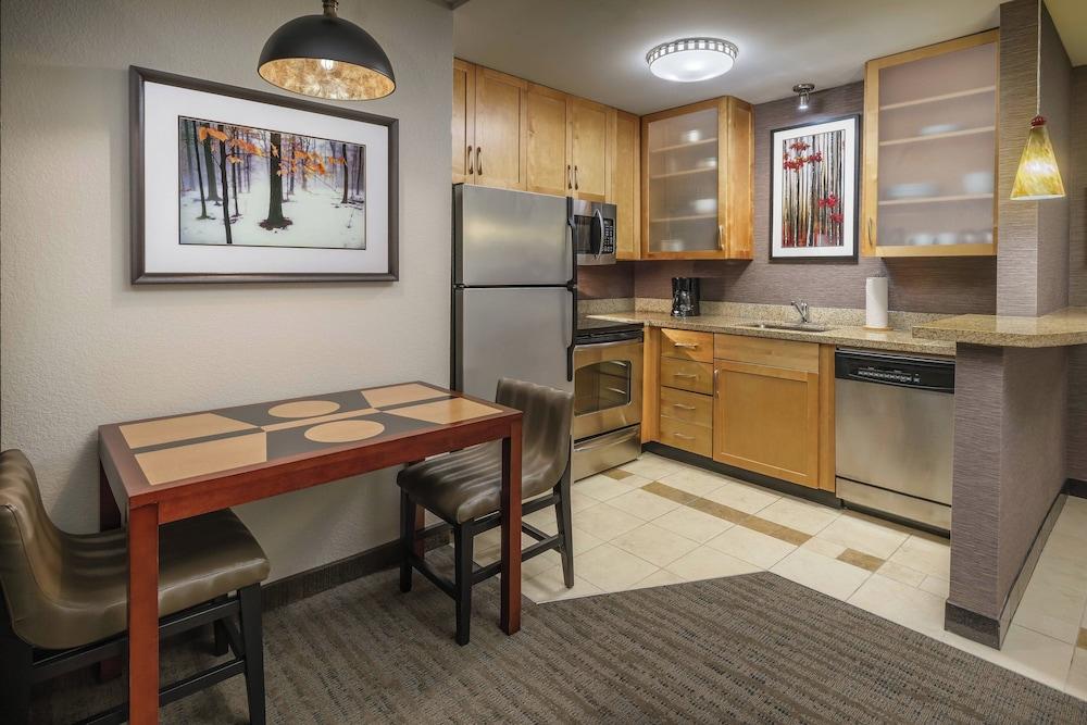 Residence Inn by Marriott Colchester photo 7