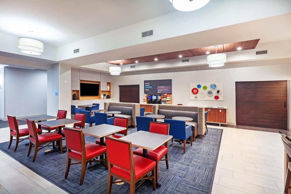 Holiday Inn Express Hotel & Suites PORT ARTHUR by IHG photo 23