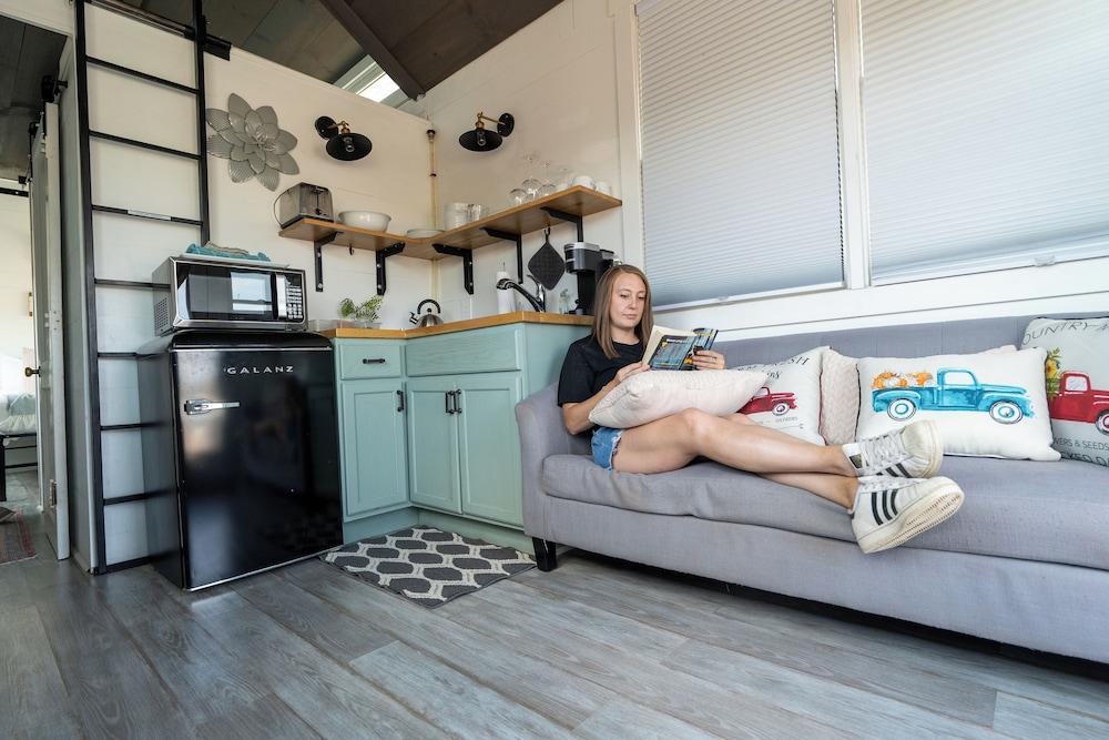 Trail and Hitch Tiny Home Hotel and RV photo 82