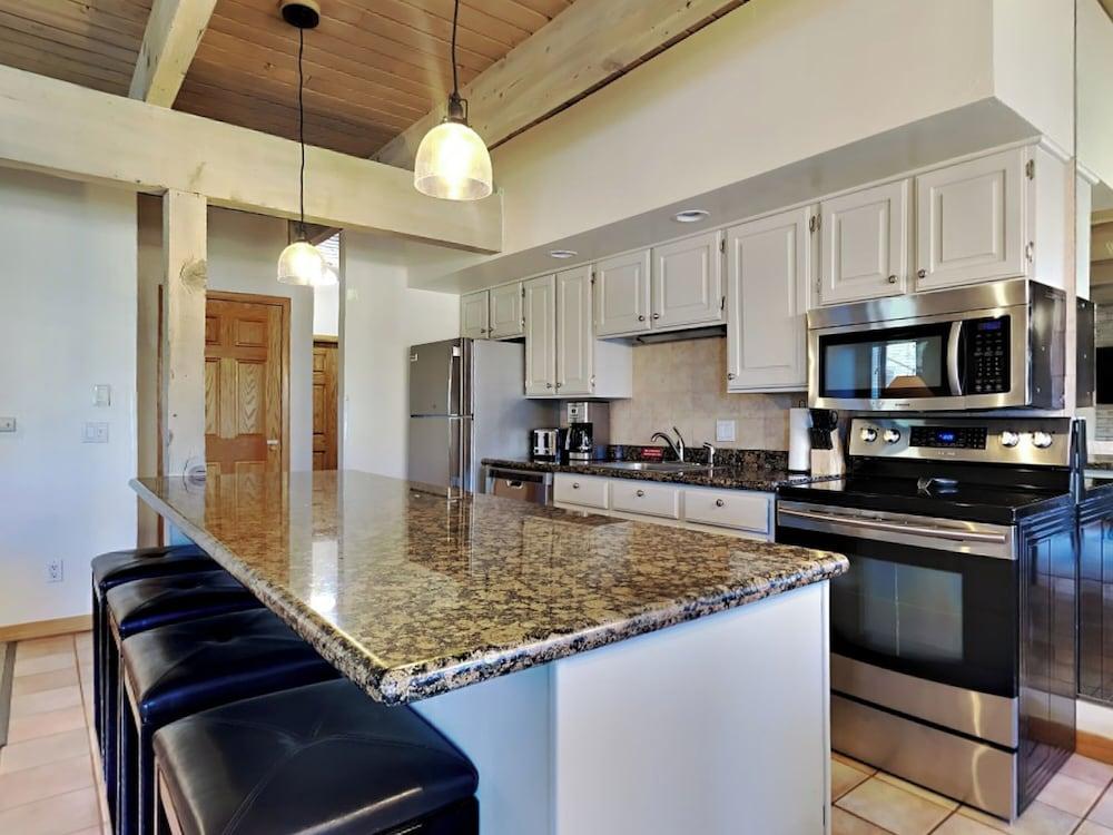 The Timberline Condominiums photo 41