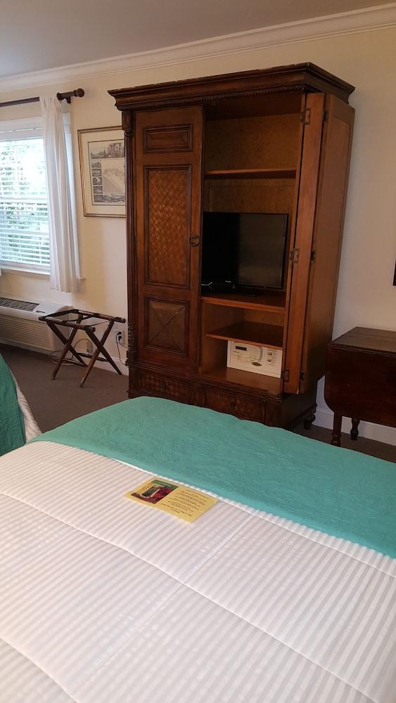 The Caribbean Court Boutique Hotel photo 23