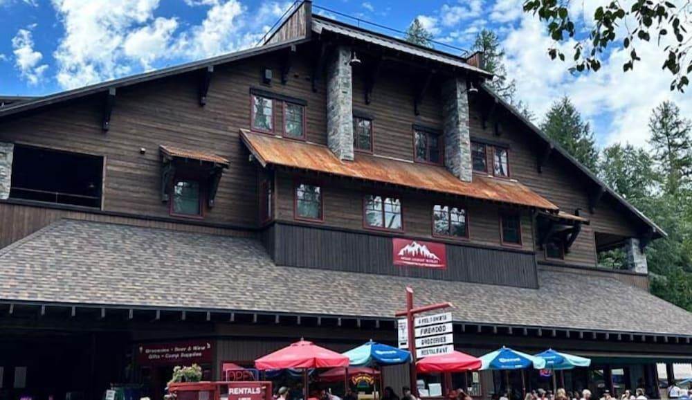 Apgar Lookout Suites — hotel in West Glacier