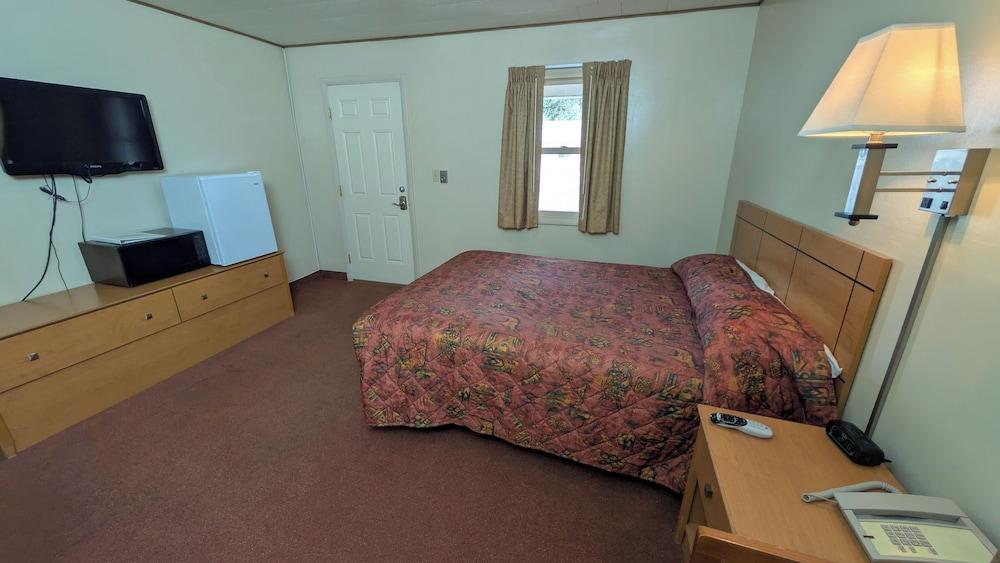 Restwel Motel photo 73