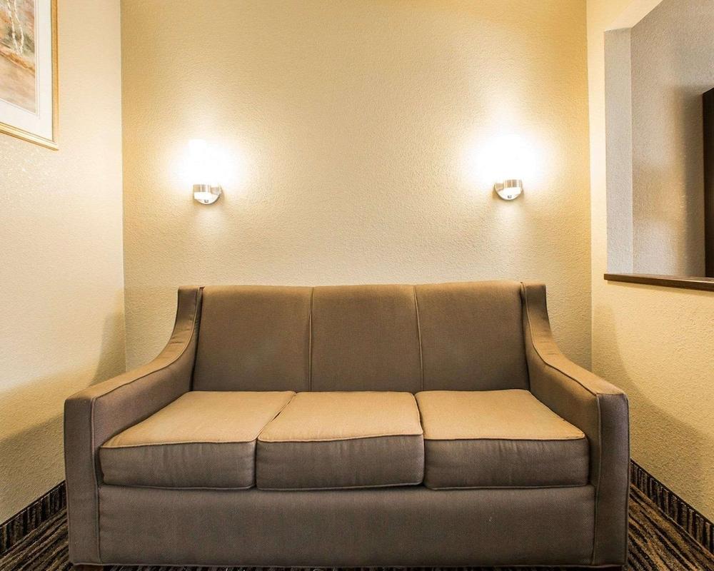 Quality Inn Dayton North - Vandalia photo 20