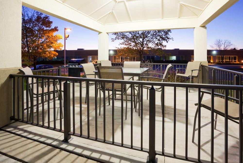 Candlewood Suites Milwaukee Brown Deer by IHG photo 19