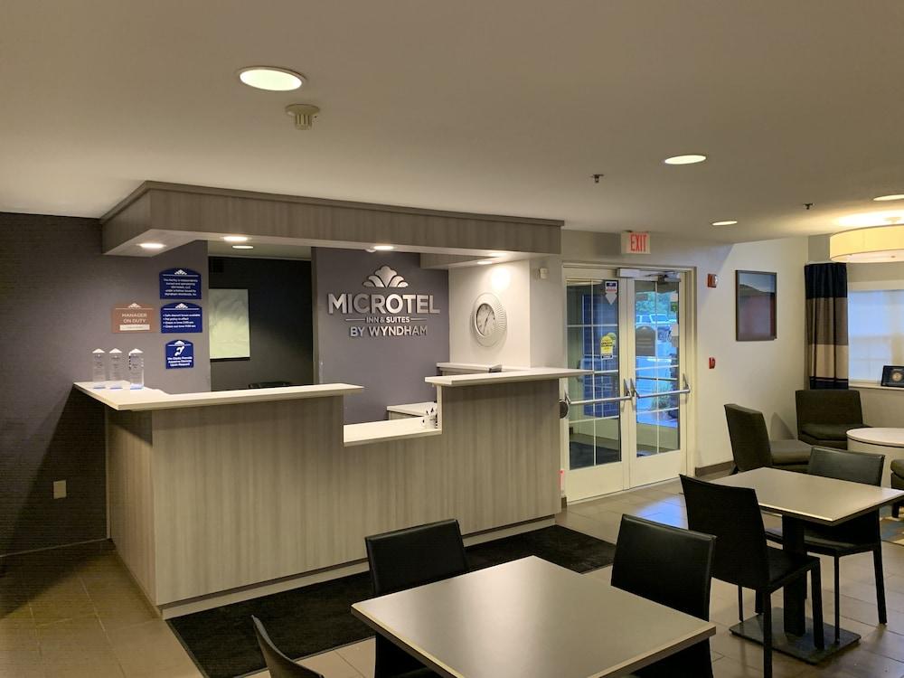 Microtel Inn & Suites by Wyndham Inver Grove Heights/Minneap photo 28