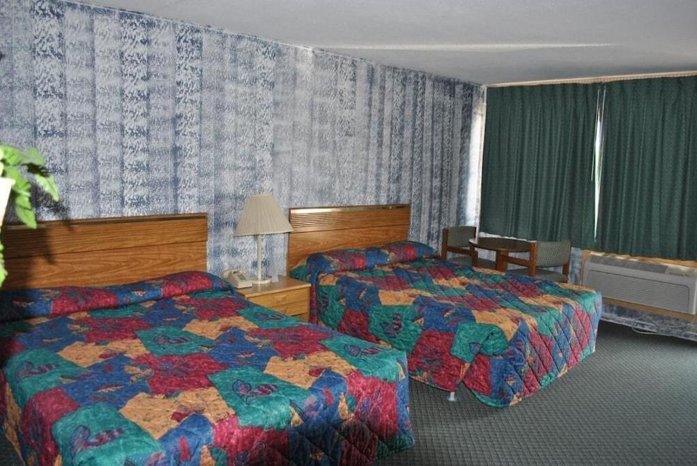 Travel Inn Motel photo 13