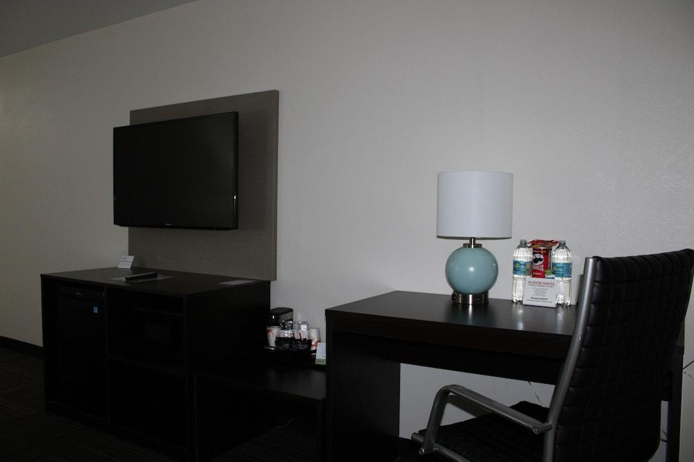 Wingate by Wyndham Kings Bay Naval Base / I-95 photo 22