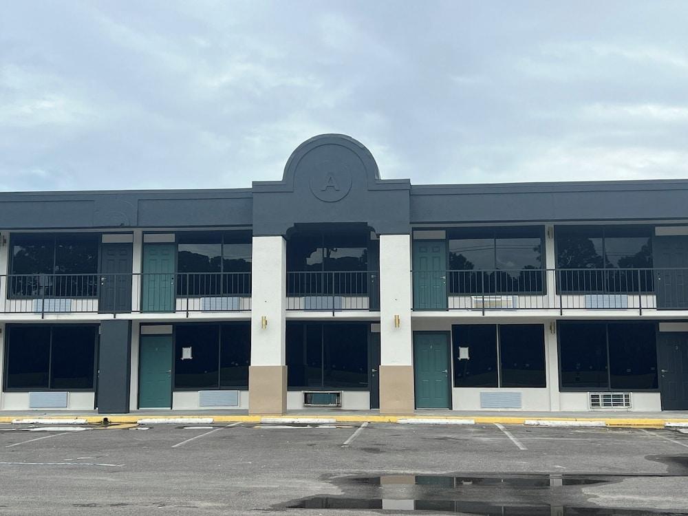 Cocoa Lofts — hotel in Cocoa