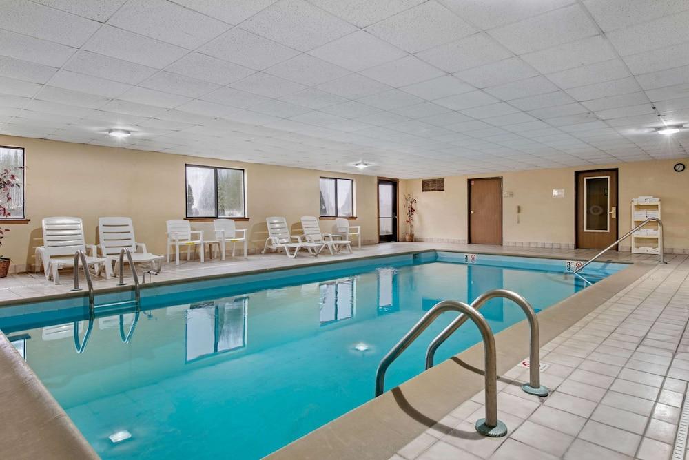 Quality Inn & Suites Lebanon I-65 photo 40
