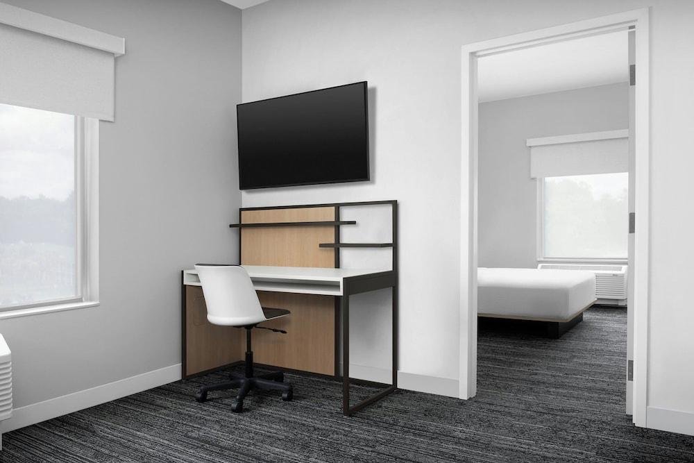 TownePlace Suites by Marriott Lake City photo 13