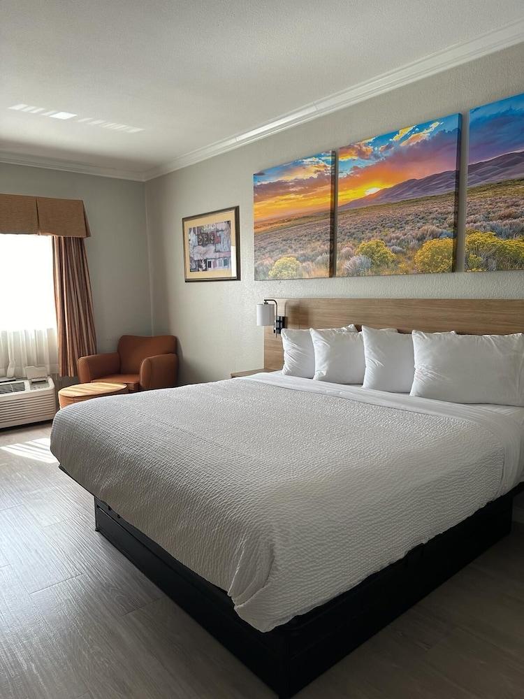 Days Inn by Wyndham Copperas Cove photo 10
