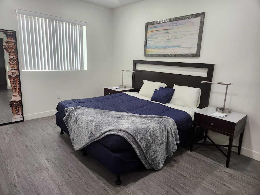 Urban Chic Apart-Hotels in Central LA photo 35