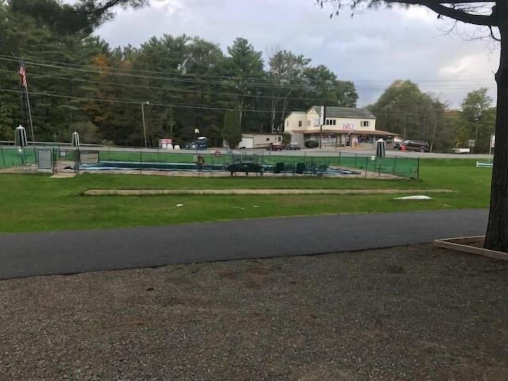 Catskill Motor Court Motel photo 39