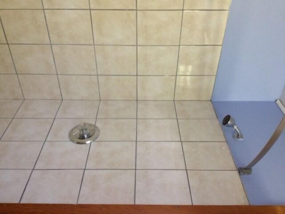 Budget Inn photo 25