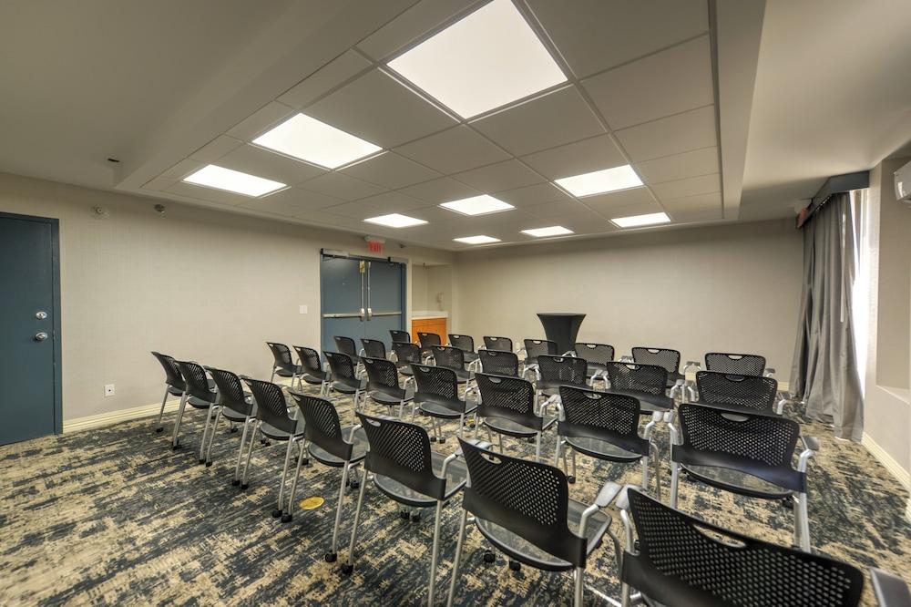 Crowne Plaza Hotel Jacksonville Airport/I-95N by IHG photo 42