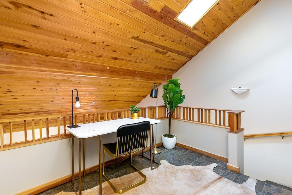 Chalet View Lodge photo 30