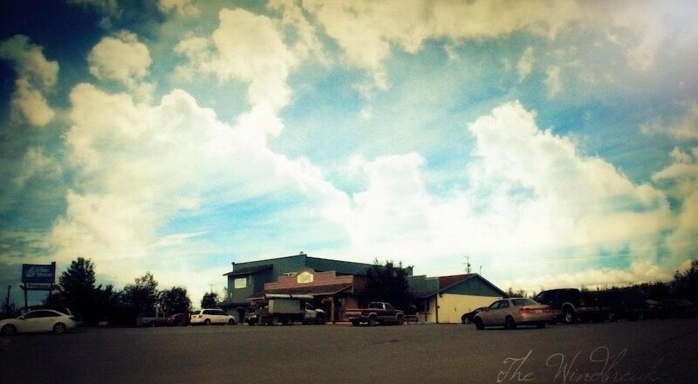 Windbreak Hotel photo 34