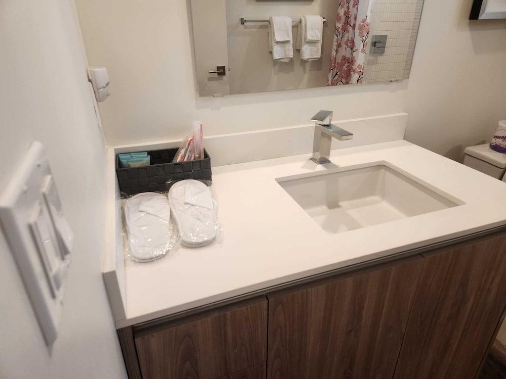 Urban Chic Apart-Hotels in Central LA photo 34